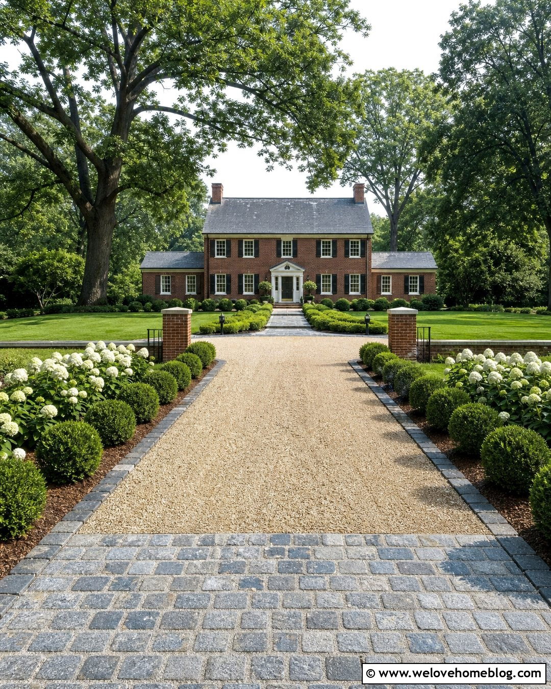 Pea Gravel Driveway With Cobblestone Edging - 25 Old Money House Driveway Ideas