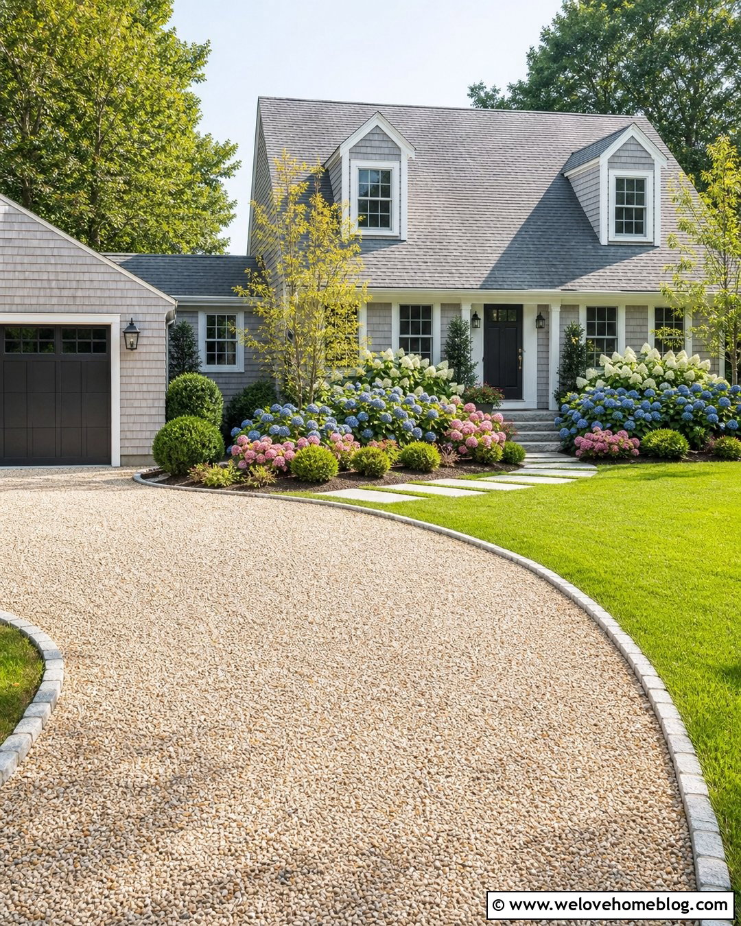 Pea Gravel Driveway With Hydrangea Landscaping - 35 Pea Gravel Driveway Ideas