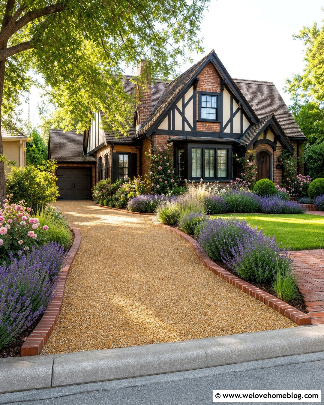 20 Red Brick Driveway Edging Ideas for a Classic, Crisp Border