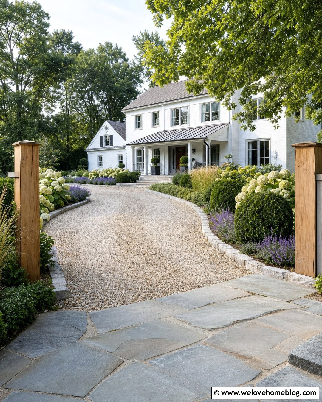 Pea Rock Driveway With Farmhouse Landscaping - 20 Pea Rock Driveway Ideas