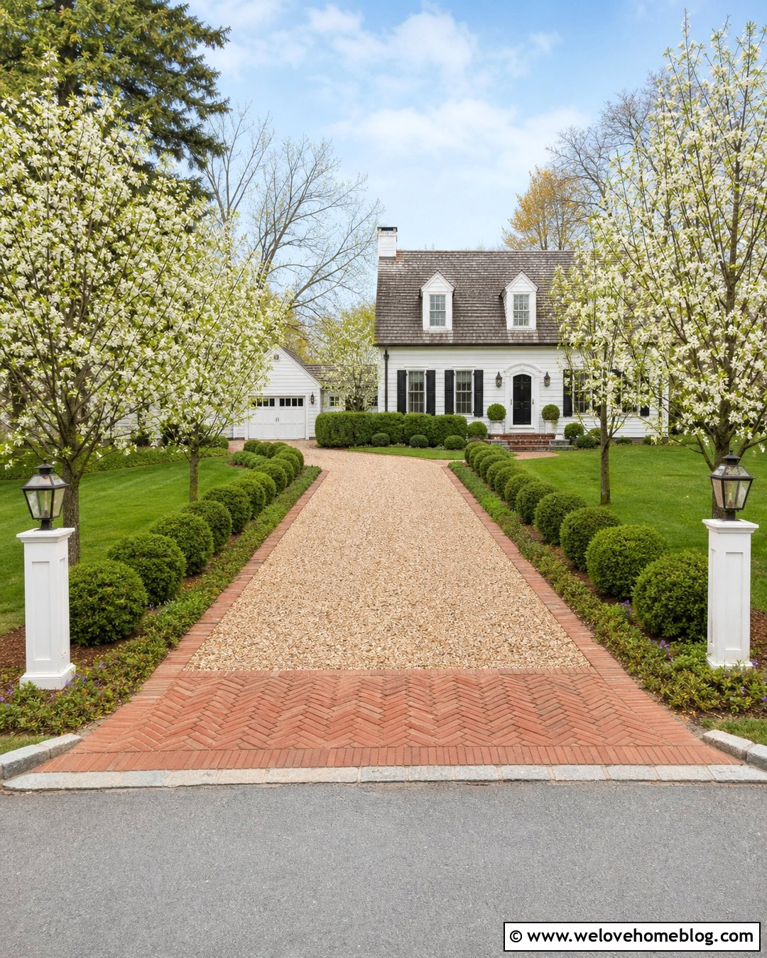 Pebble Driveway With Brick Apron - 35 Pebble Driveway Ideas