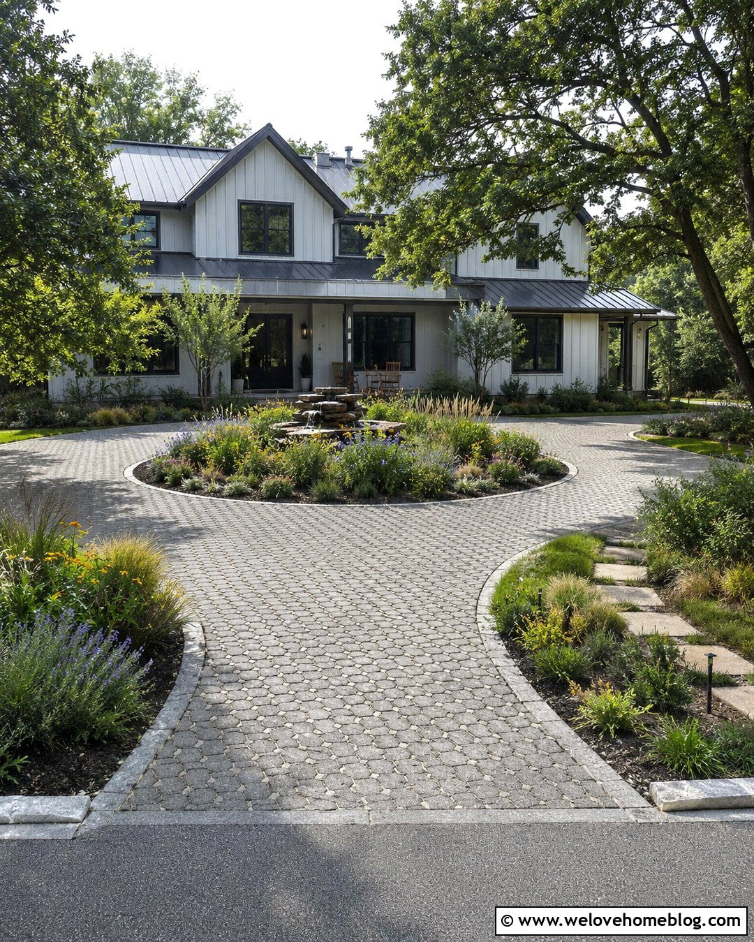 Permeable Circle Driveway With Natural Fountain - 20 circle driveway with fountain ideas