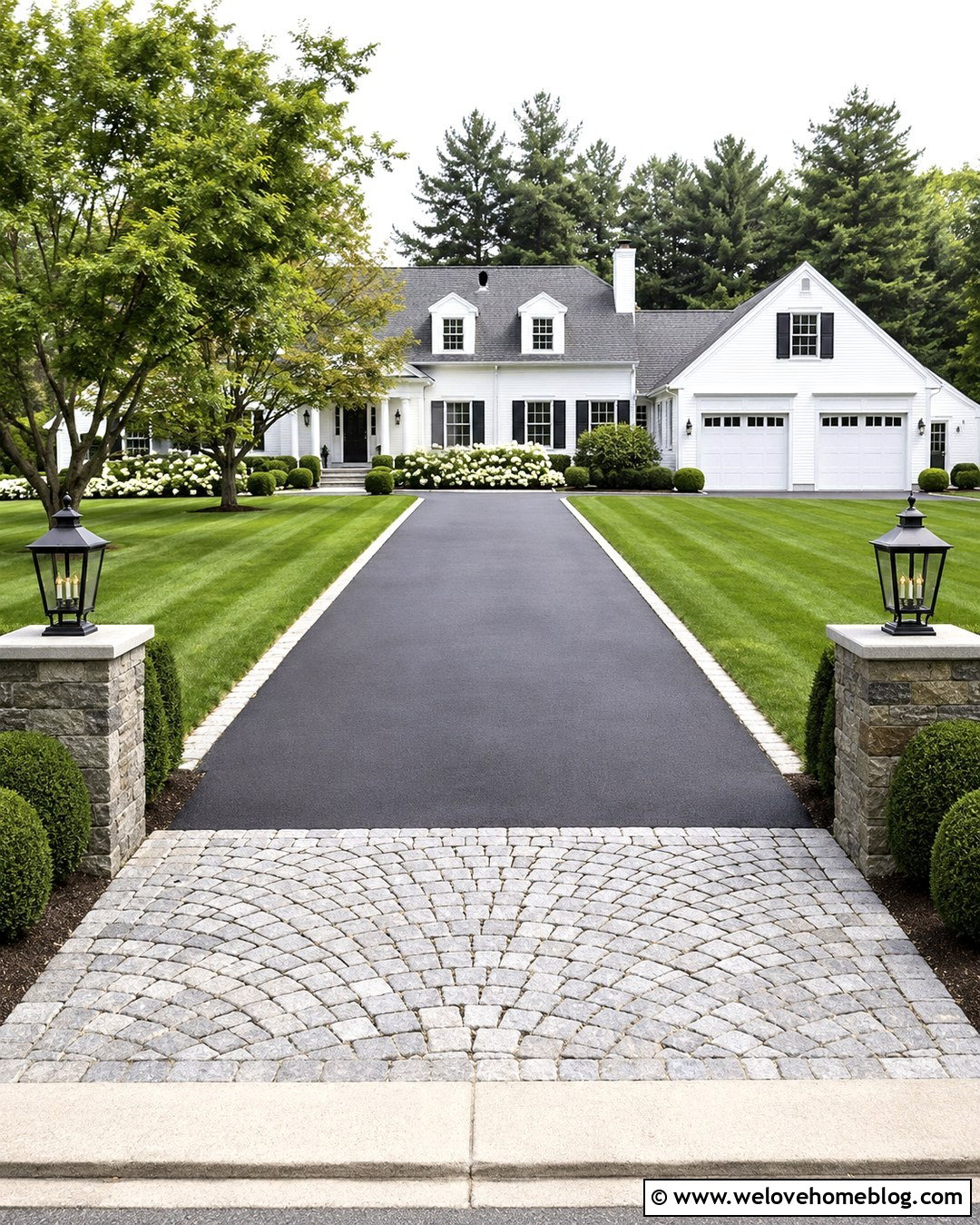 Preppy Asphalt Driveway With Cobblestone Apron - 20 Preppy Driveway Ideas
