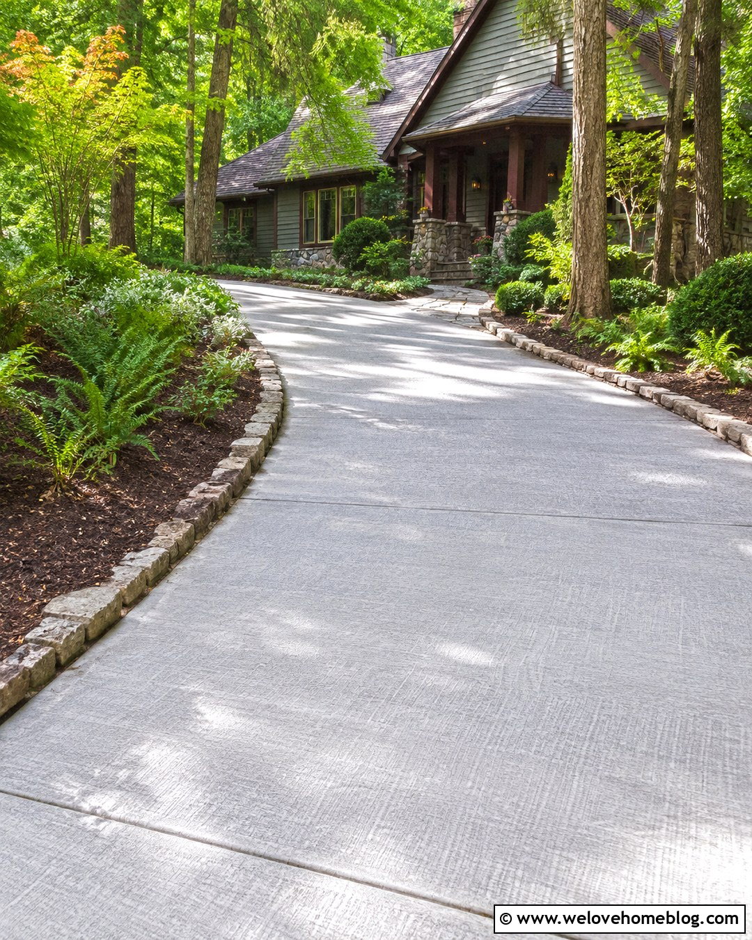 Pressure Washing an Algae Covered Driveway - 20 Pressure Washing Driveway Ideas