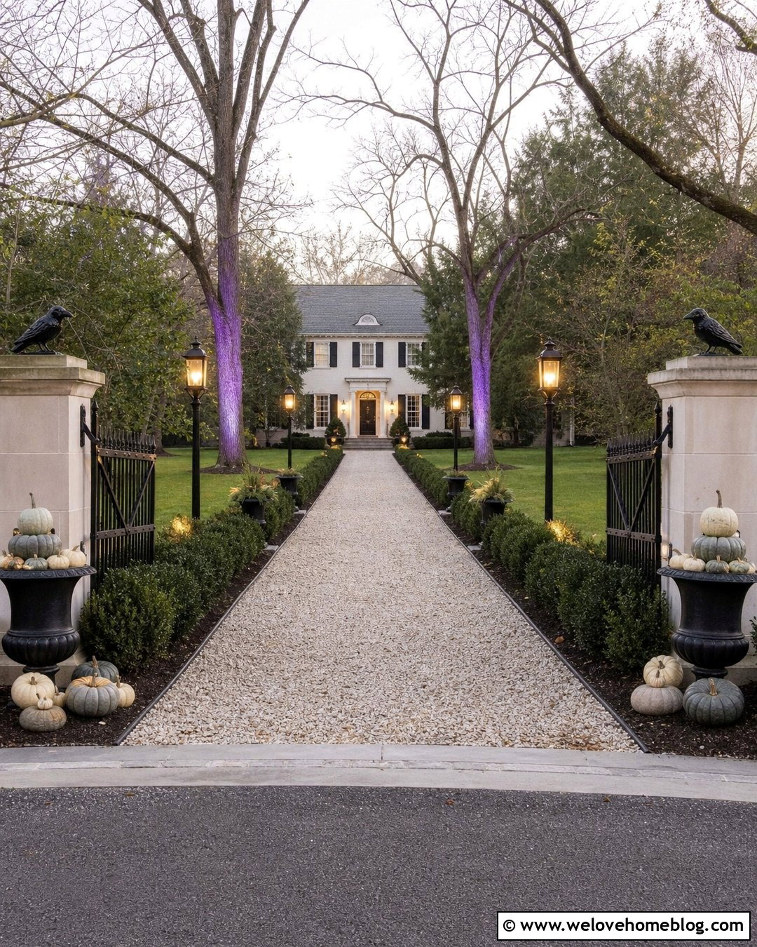 25 Driveway Halloween Decorations Ideas for Spooky Curb Appeal