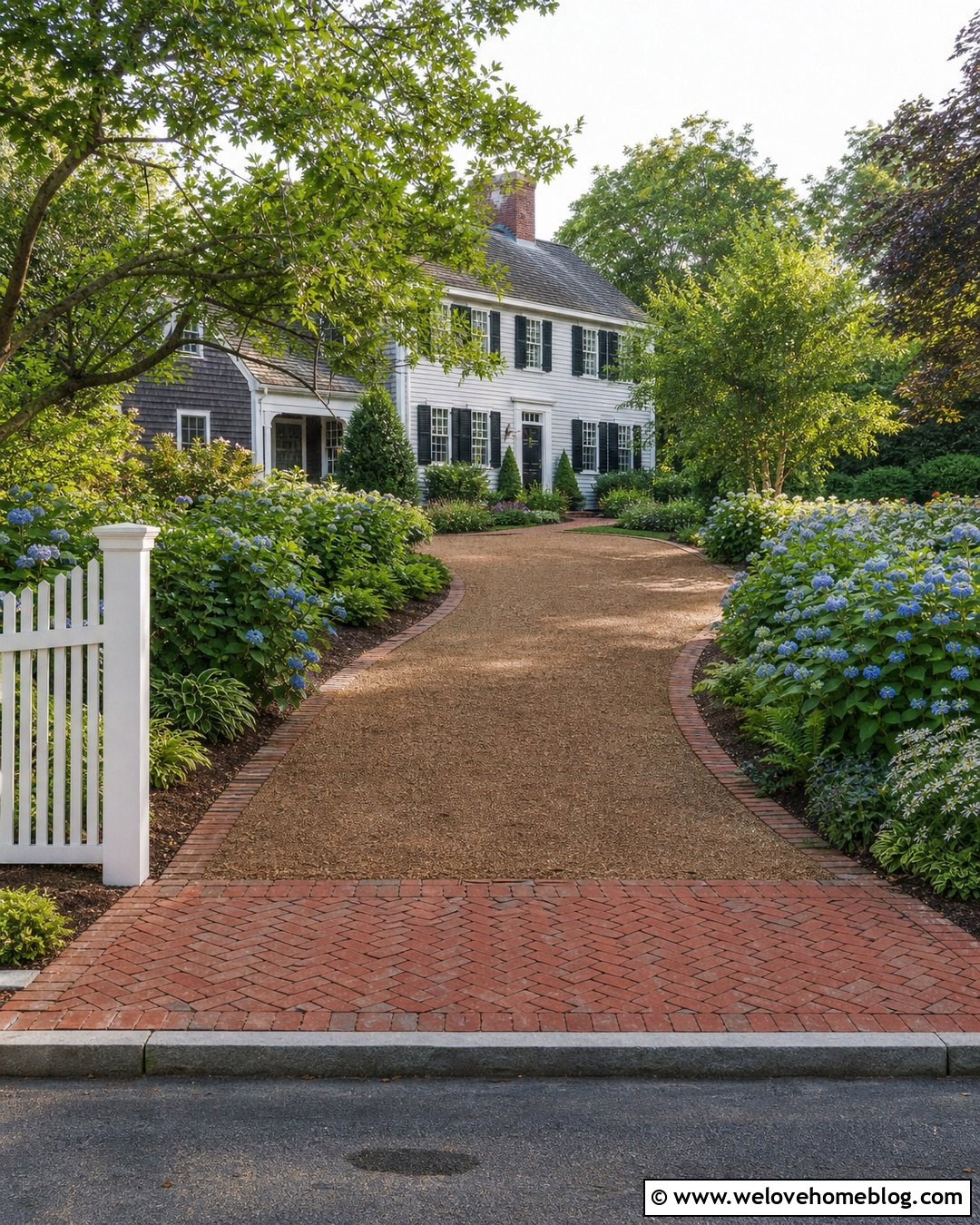 Reclaimed Brick Gravel Paver Driveway - 20 Gravel Pavers Driveway Ideas