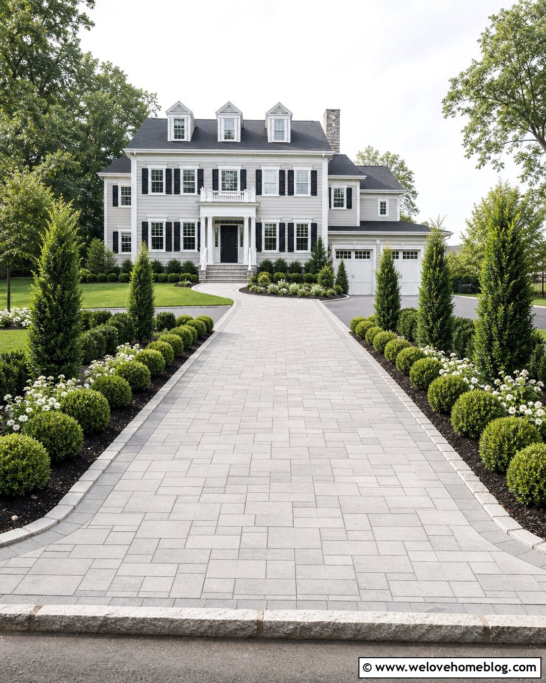 Rubber Mulch Driveway With Evergreen Shrubs - 20 Rubber Mulch Driveway Ideas