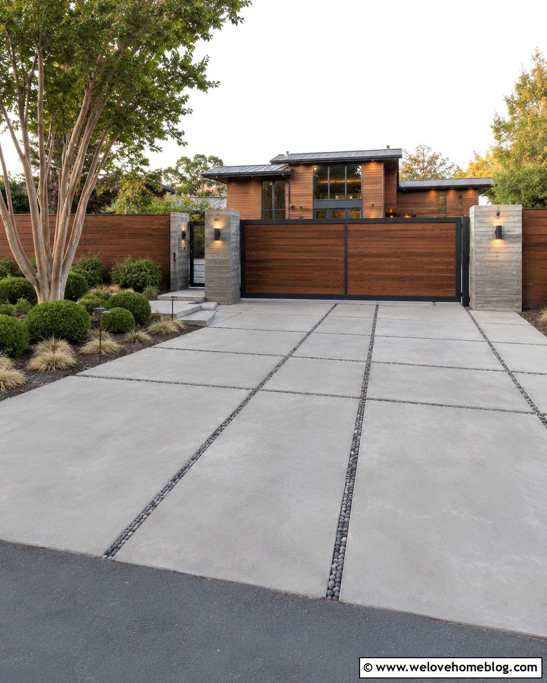 Rustic Modern Driveway Gate With Horizontal Wood - 20 rustic driveway gate ideas