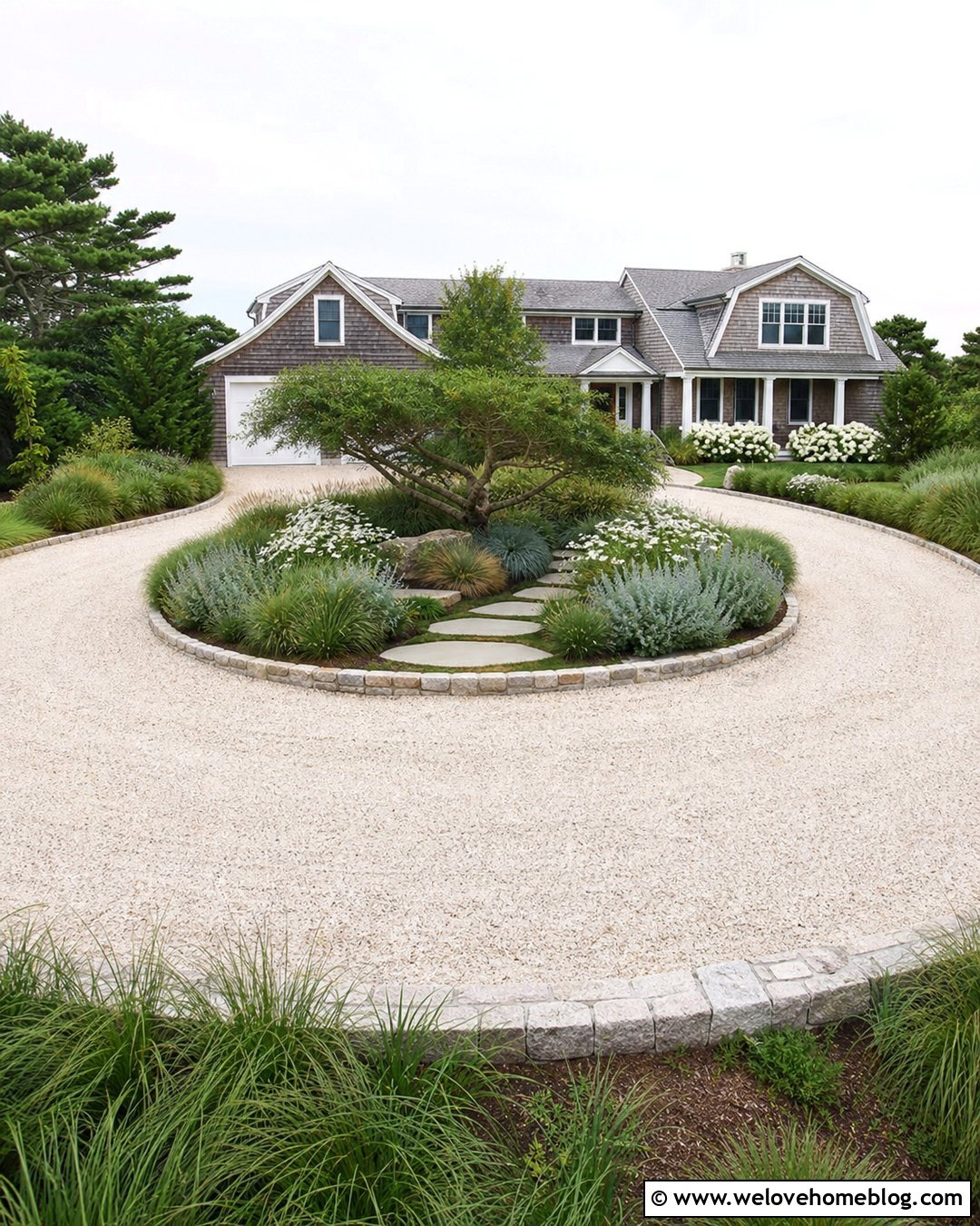 Shell Gravel Half Circle Driveway With Coastal Grasses - 40 half circle driveway landscaping ideas