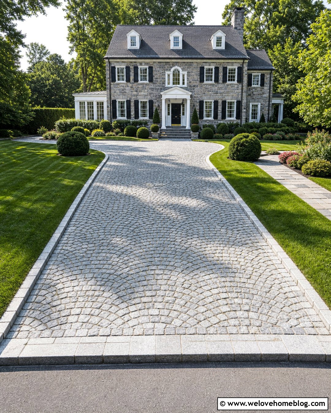 Short Cobblestone Driveway With Simple Planting - 25 short driveway ideas