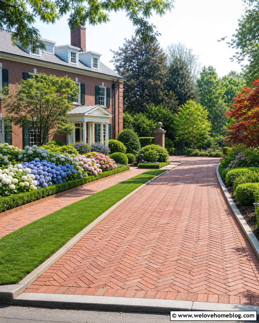 Side Driveway Landscaping With a Grass Strip - 45 side of driveway landscaping ideas