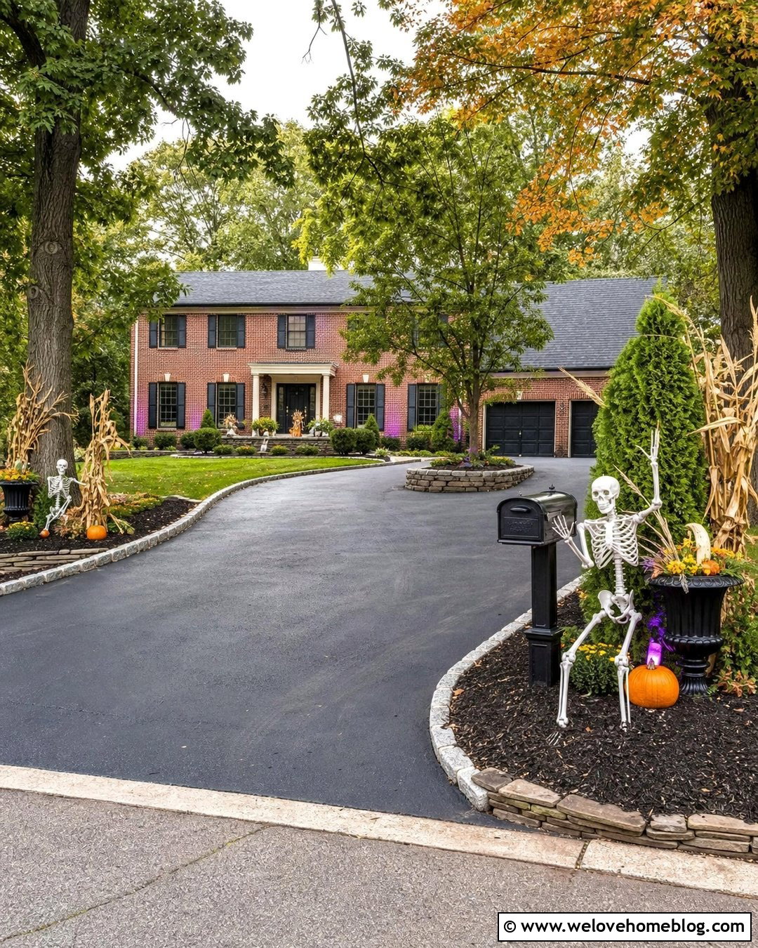 Skeleton Driveway Halloween Decorations - 25 Driveway Halloween Decorations Ideas
