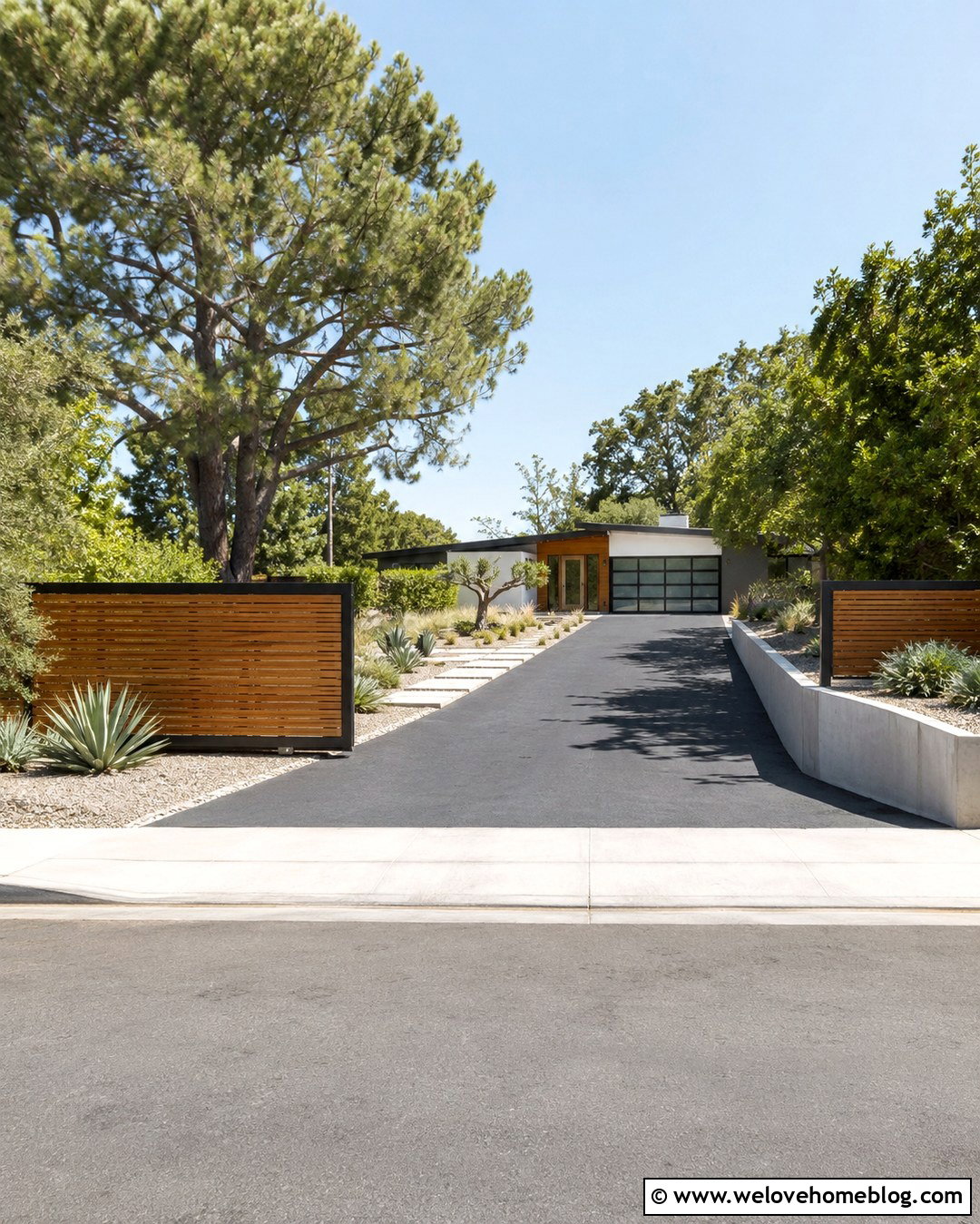 Sliding Wood Driveway Gate - 20 wood gate driveway ideas