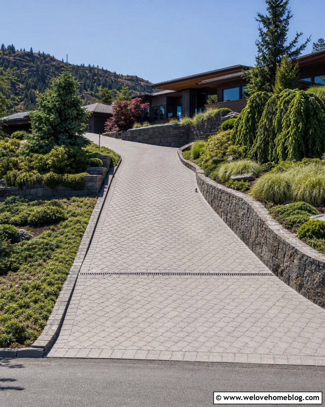 Sloped Granite Paver Driveway With Drainage Channel - 20 Granite Pavers Driveway Ideas