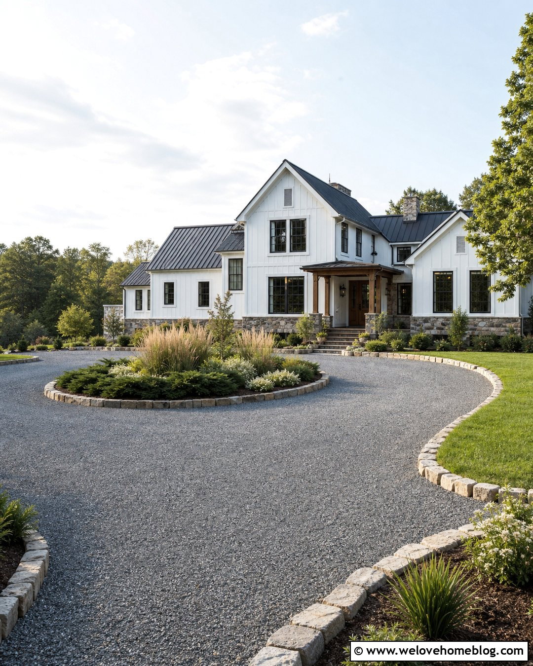 Small Circular Driveway With Stone Edging - 20 Small Circular Driveway Ideas