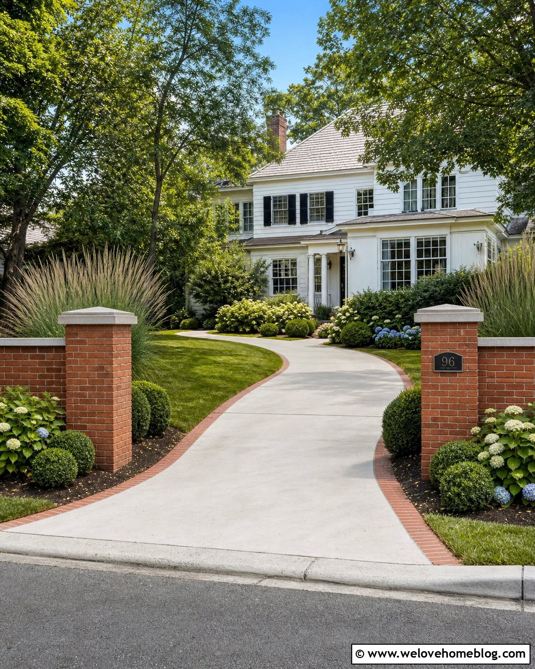 Small Driveway With Brick Pillars - 40 small driveway ideas