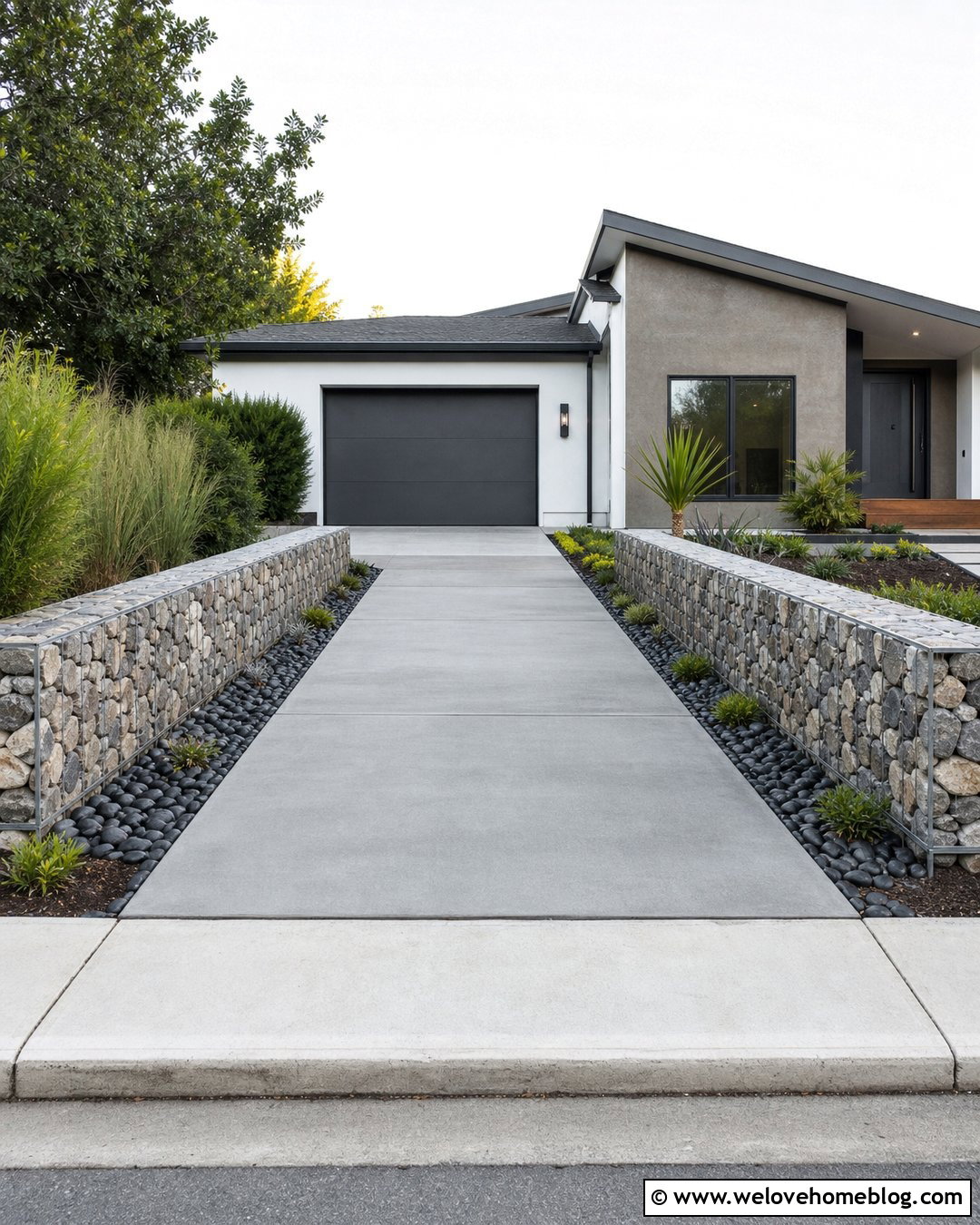 Small Driveway With Gabion Retaining Wall - 20 Driveways With Retaining Walls Ideas