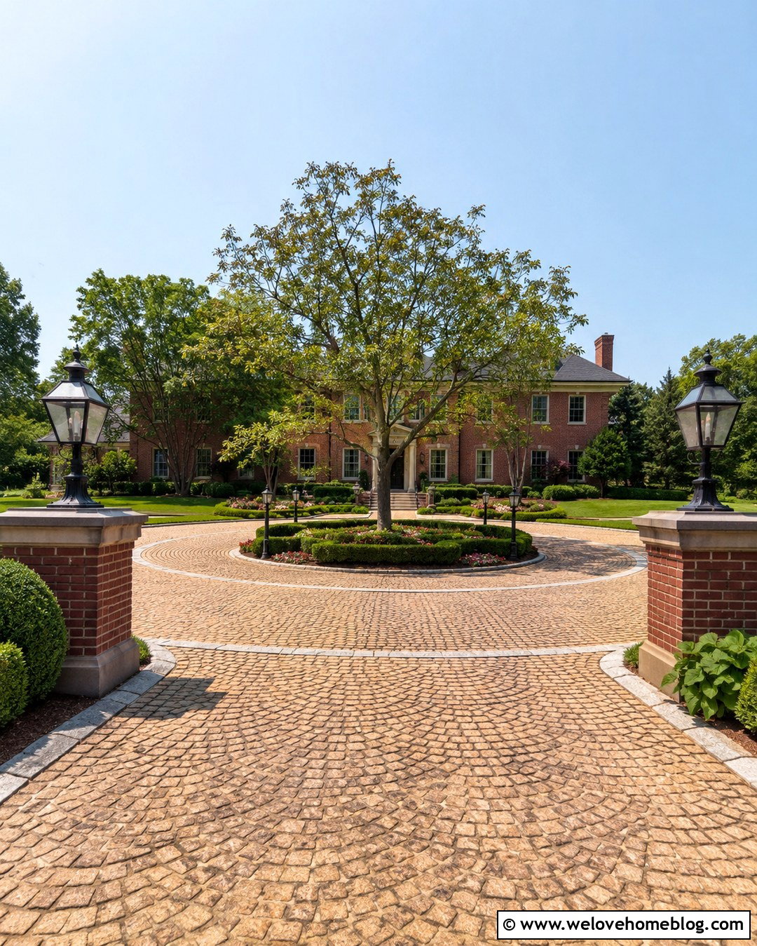 Solar Driveway Lantern Posts - 20 Solar Driveway Ideas