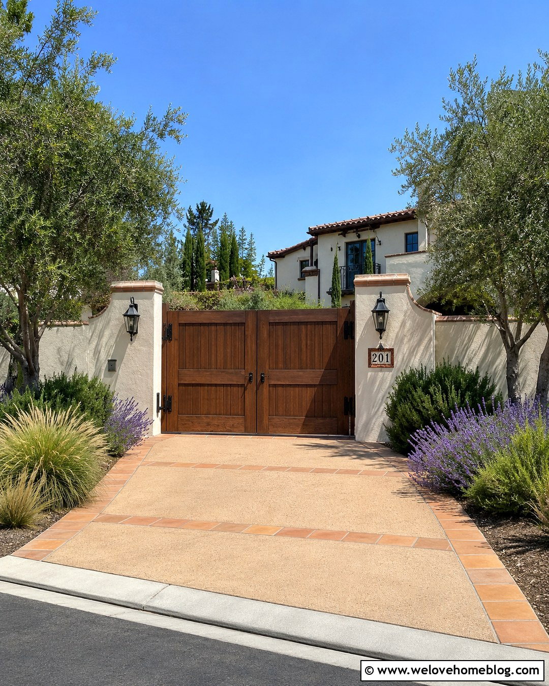 Solid Wood Gate With Stucco Entrance Walls - 20 Private Gated Driveway Entrance Ideas