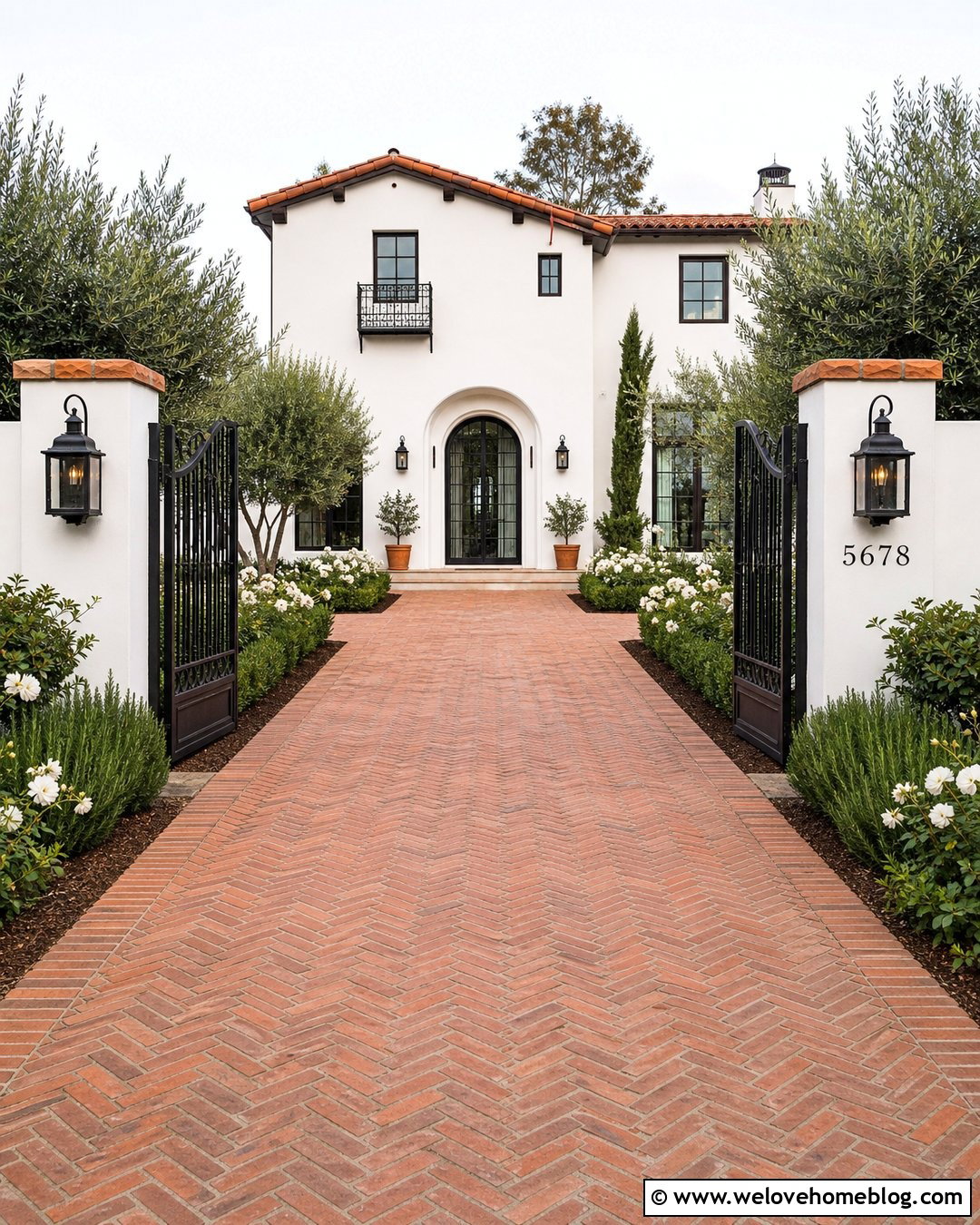 Spanish Colonial Driveway Gate - 20 Spanish Driveway Gate Ideas