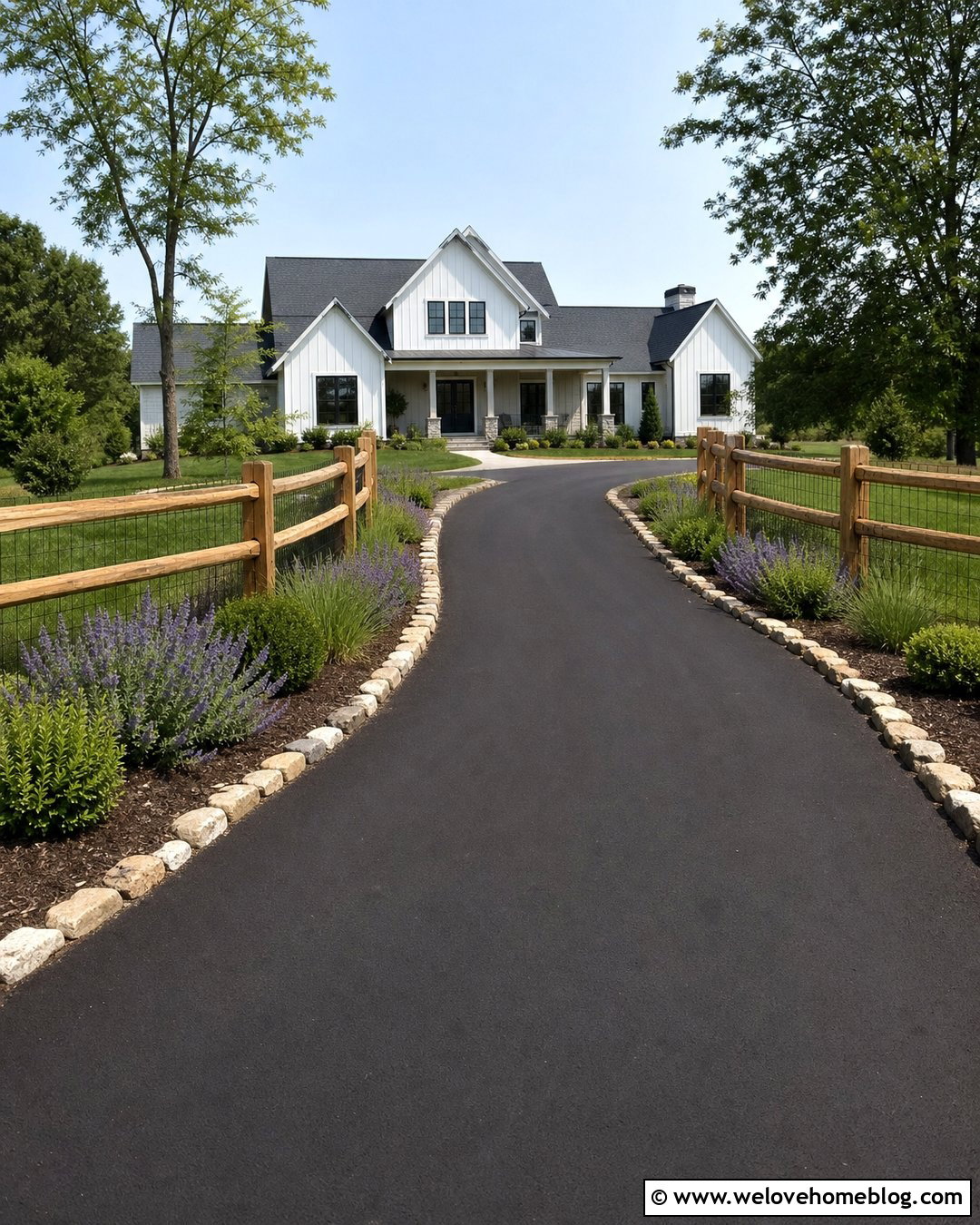 Split Rail Fence Driveway With Wire Backing - 25 Driveways Split Rail Fence Ideas