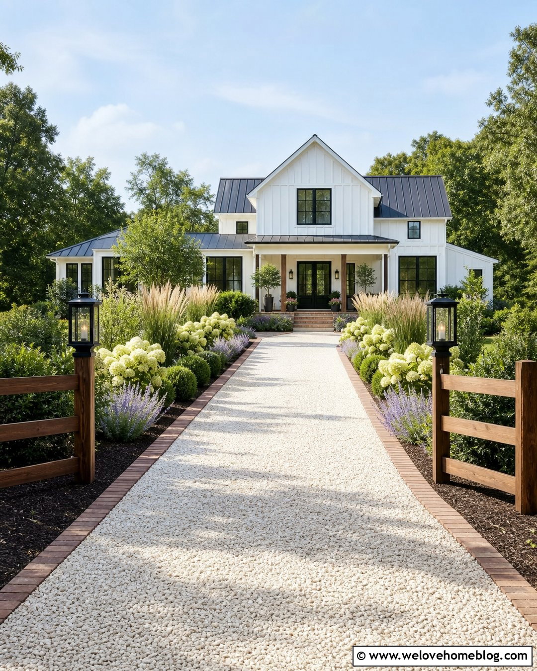 Split Rail Fence Gate With Farmhouse Landscaping - 20 split rail fence driveway gate ideas