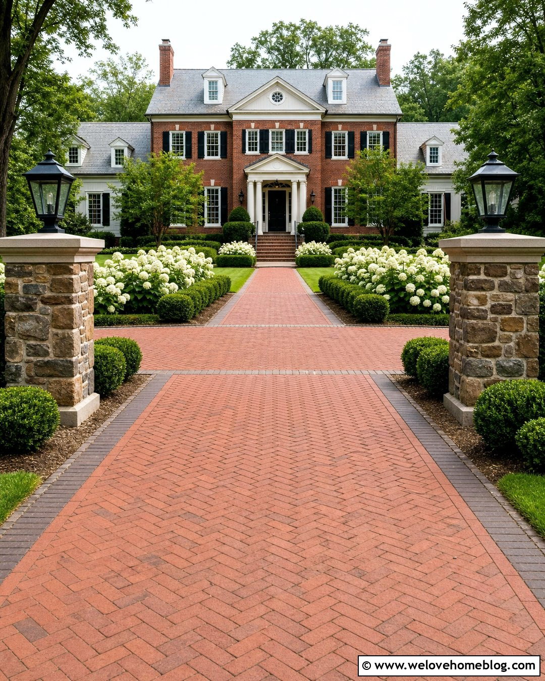 20 Stone Posts Driveway Ideas for a Charming Front Entry