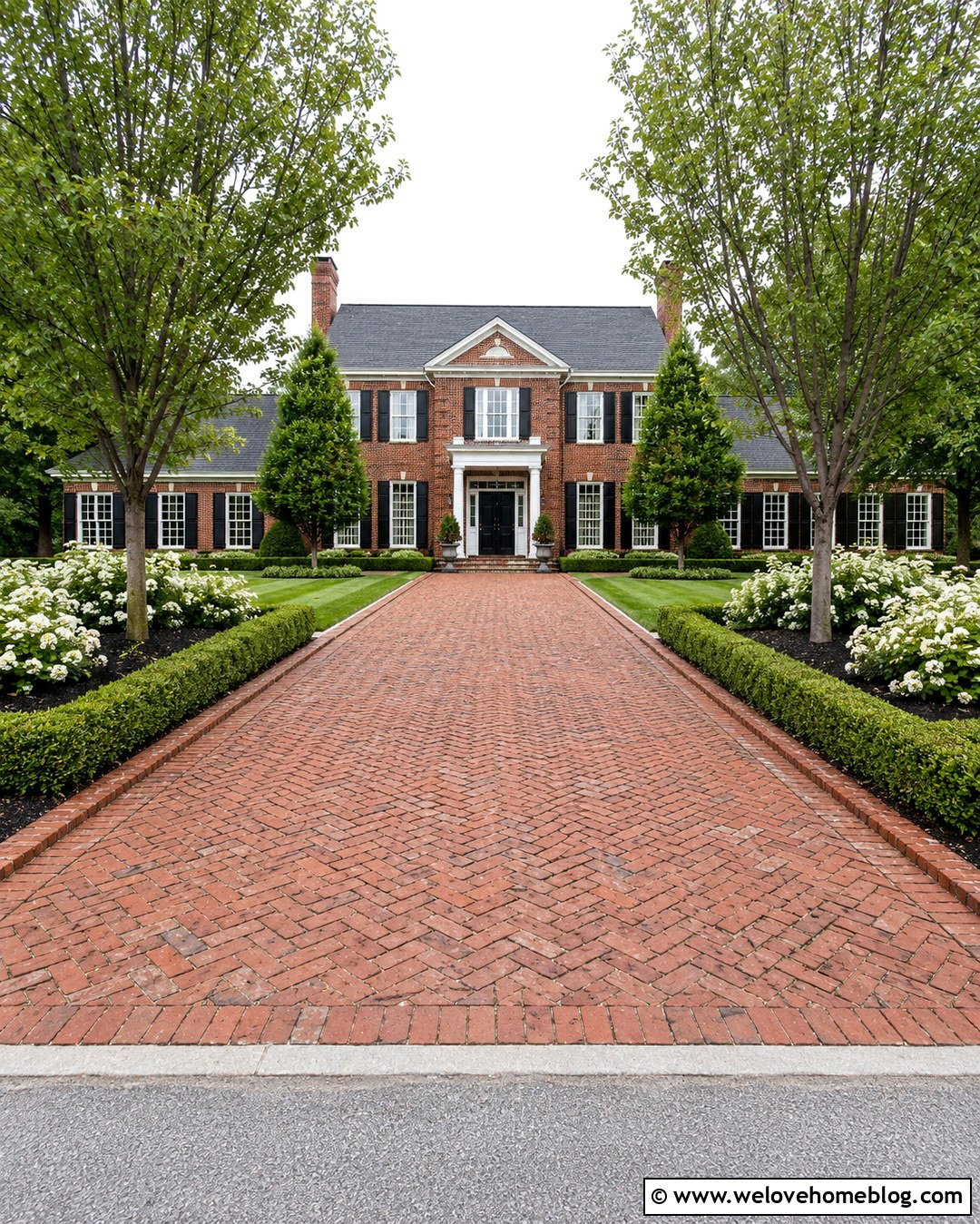 Straight Brick Driveway With Symmetrical Hedges - 20 straight driveway landscaping ideas