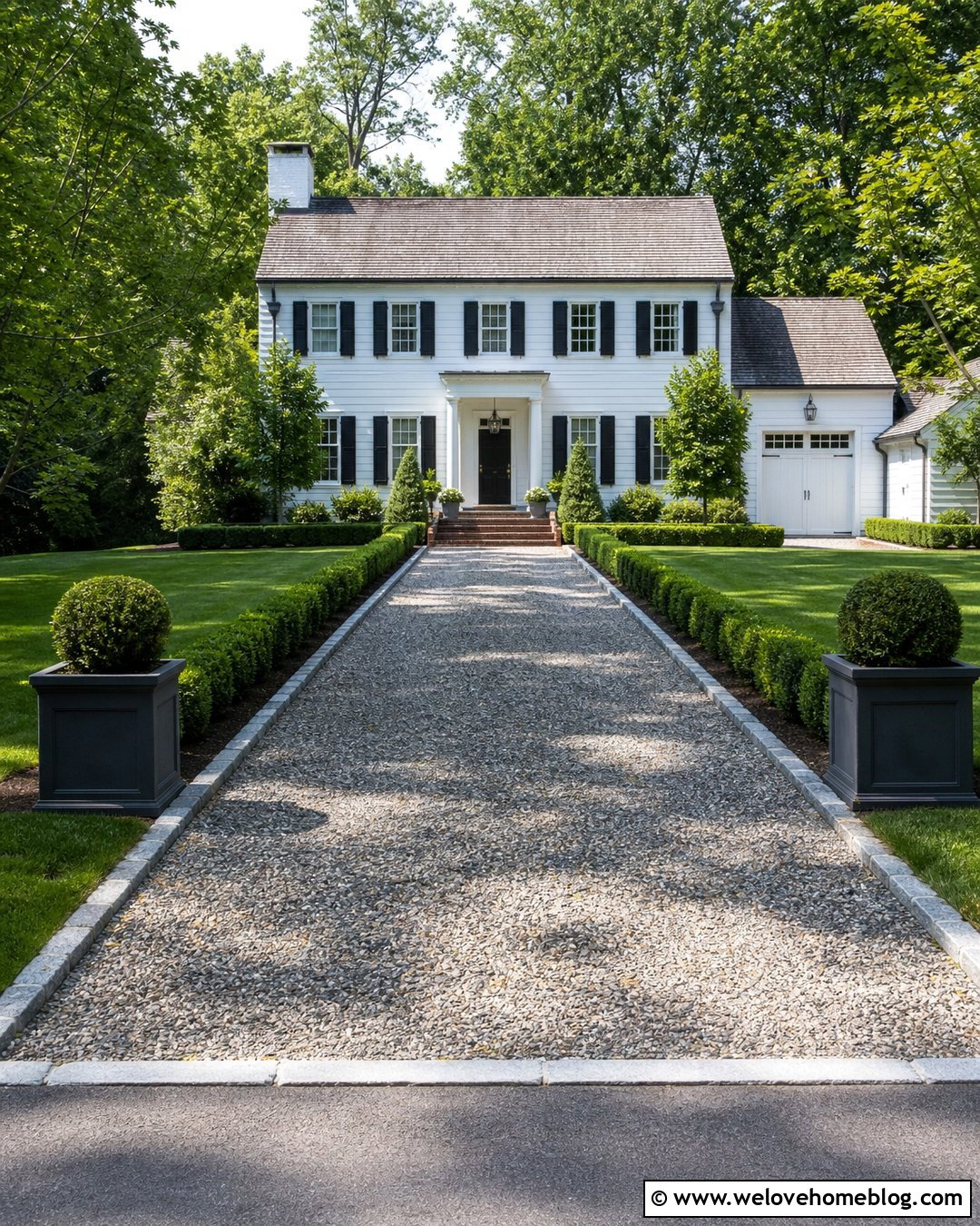 35 Pebble Driveway Ideas for a Naturally Stylish Entrance