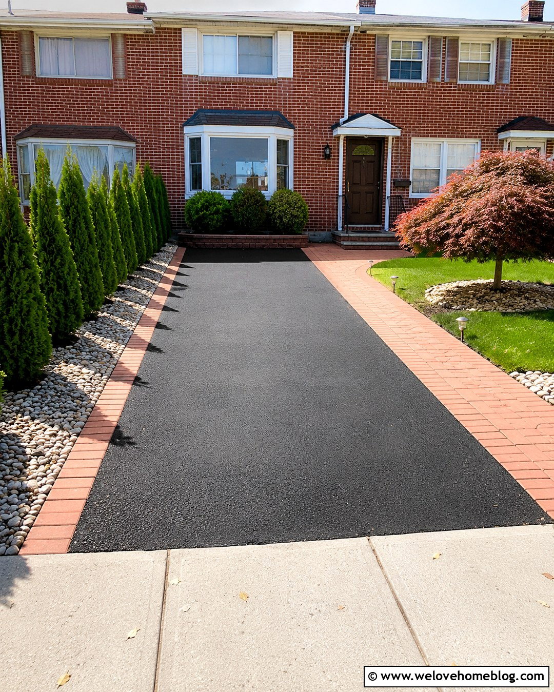 Terraced House Tarmac Driveway With Paver Edging - 20 Terraced House Driveway Ideas