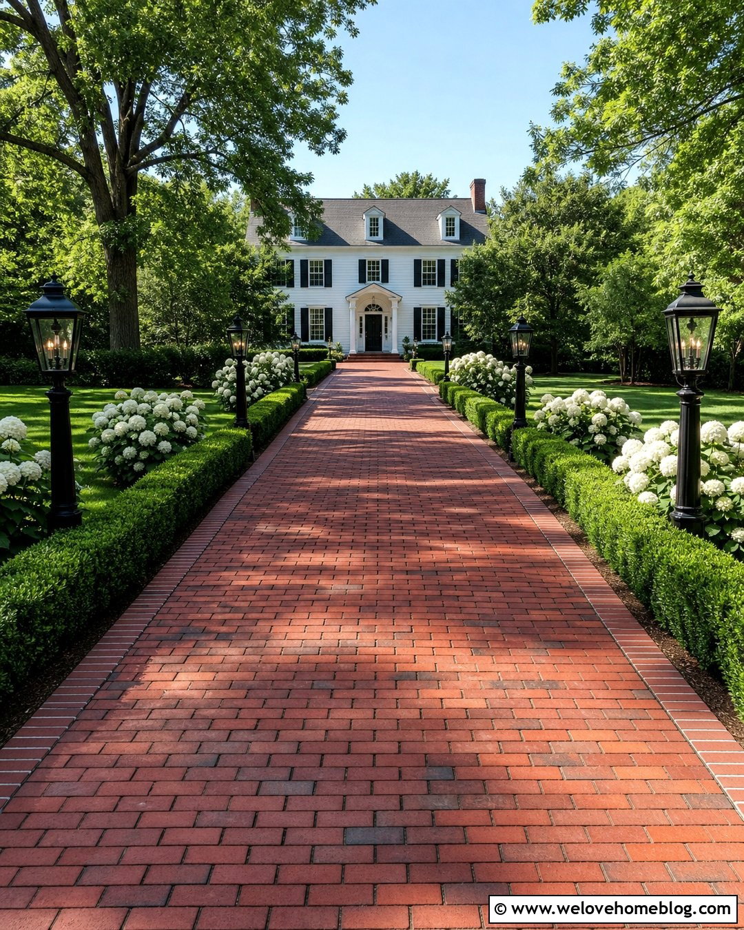Traditional Black Driveway Entrance Lamp Posts - 20 driveway entrance lamp post ideas