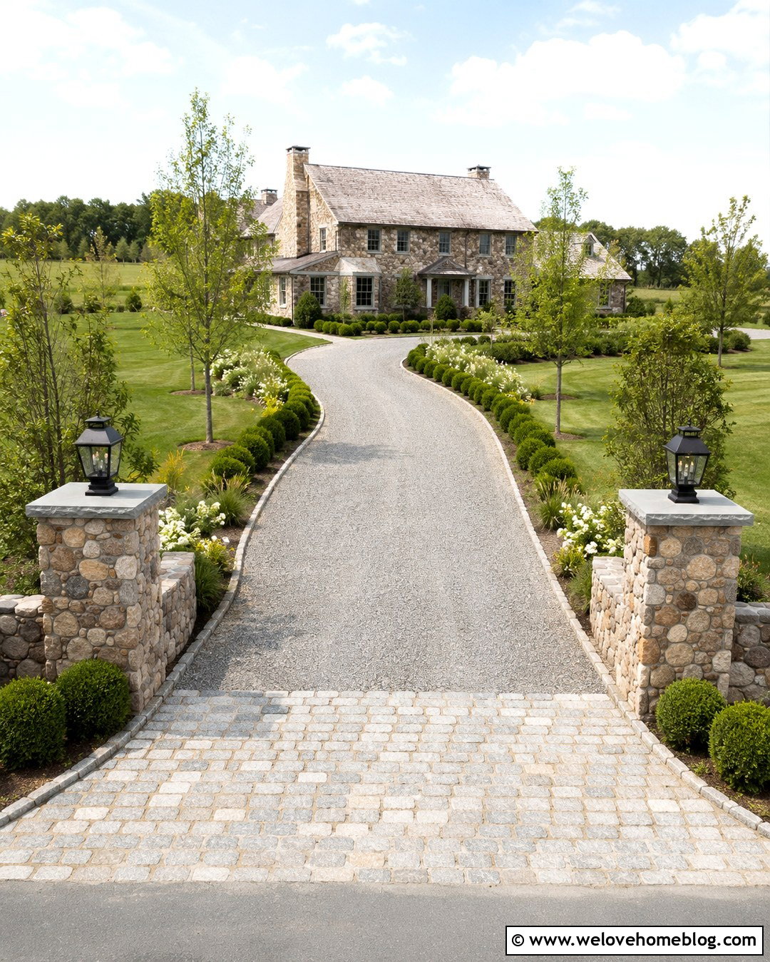 Traditional Driveway With Stone Pillars - 20 Traditional Driveway Ideas