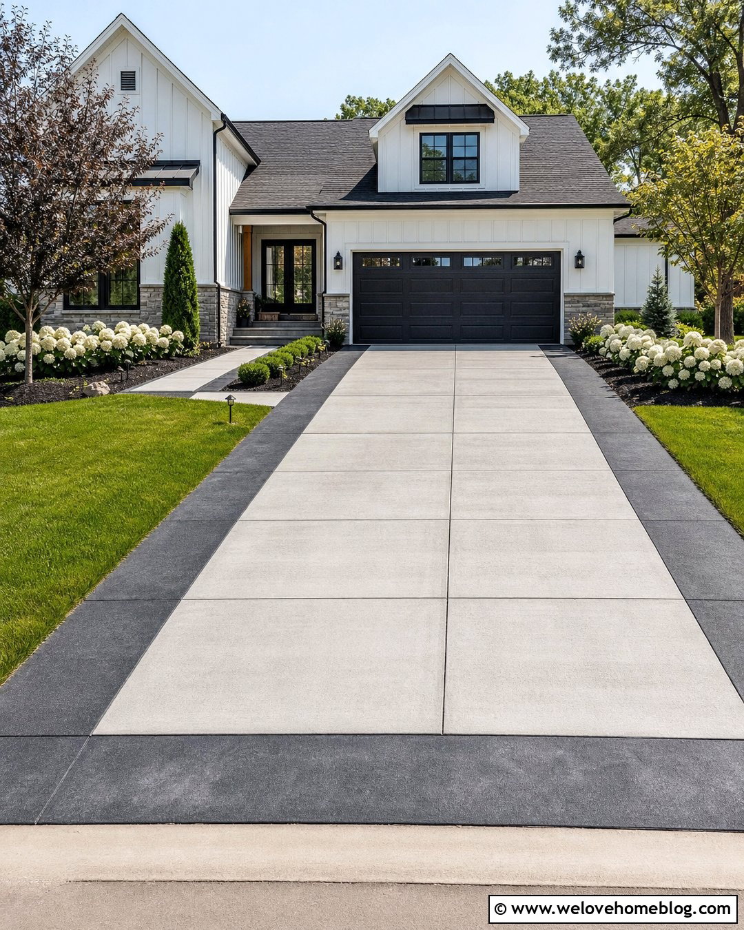 Two Tone Poured Concrete Driveway - 20 Poured Concrete Driveway Ideas