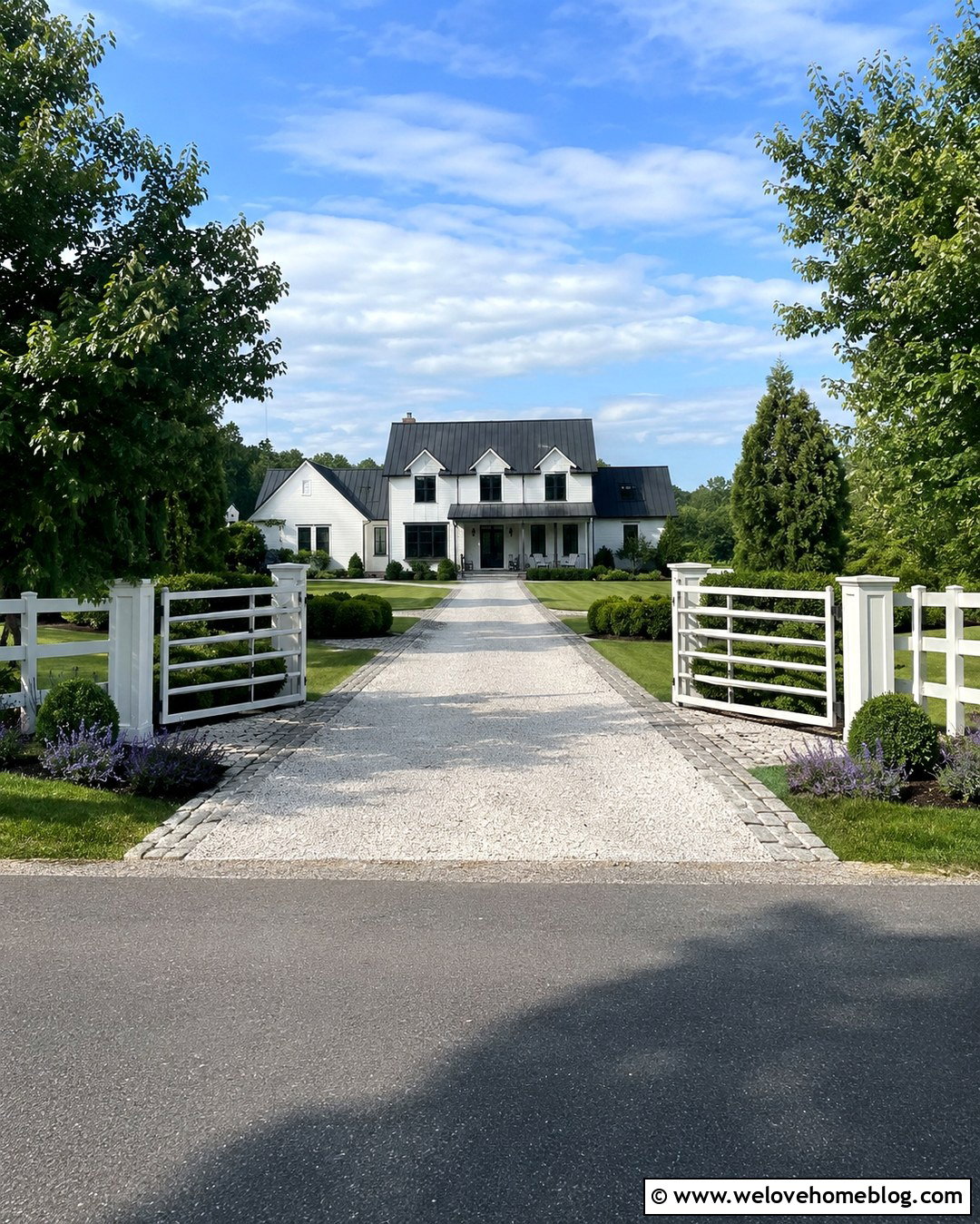 White Aluminum Farmhouse Driveway Gate - 20 driveway & walkway aluminum gates ideas