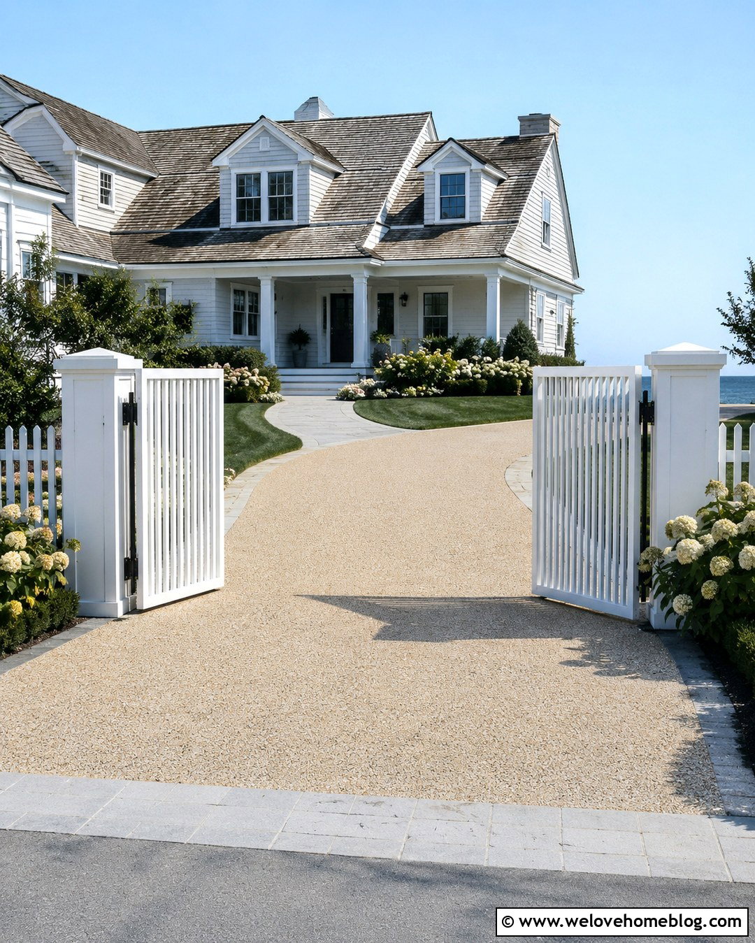 White Bifold Driveway Gate - 20 Bifold Driveway Gate Ideas