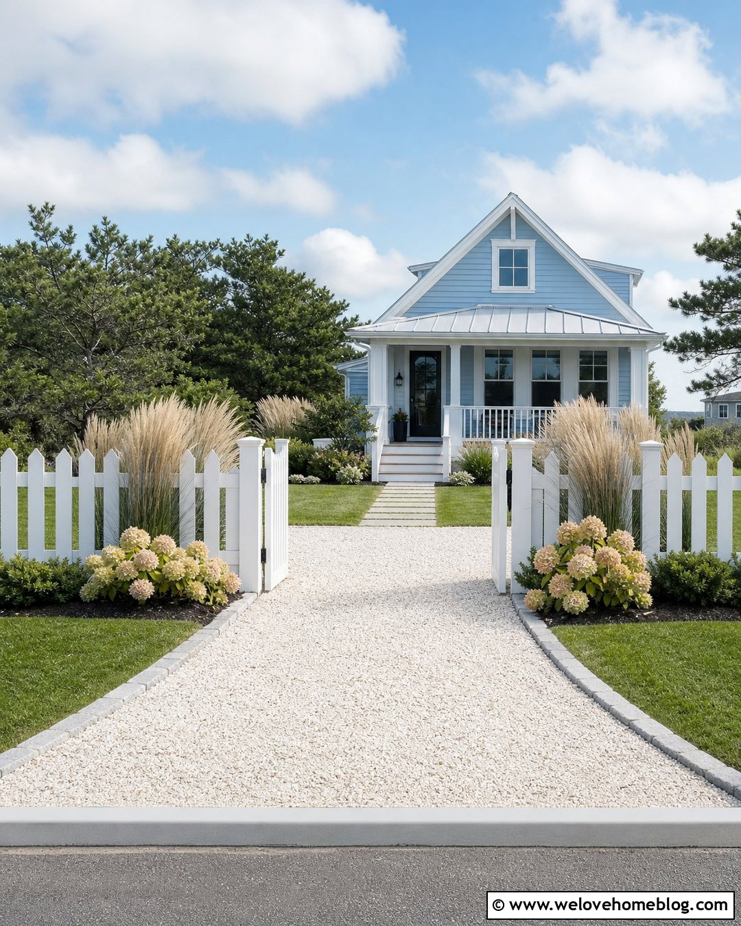 White Picket Fence With Coastal Shell Driveway - 20 White Picket Fence Front Yard Driveways Ideas