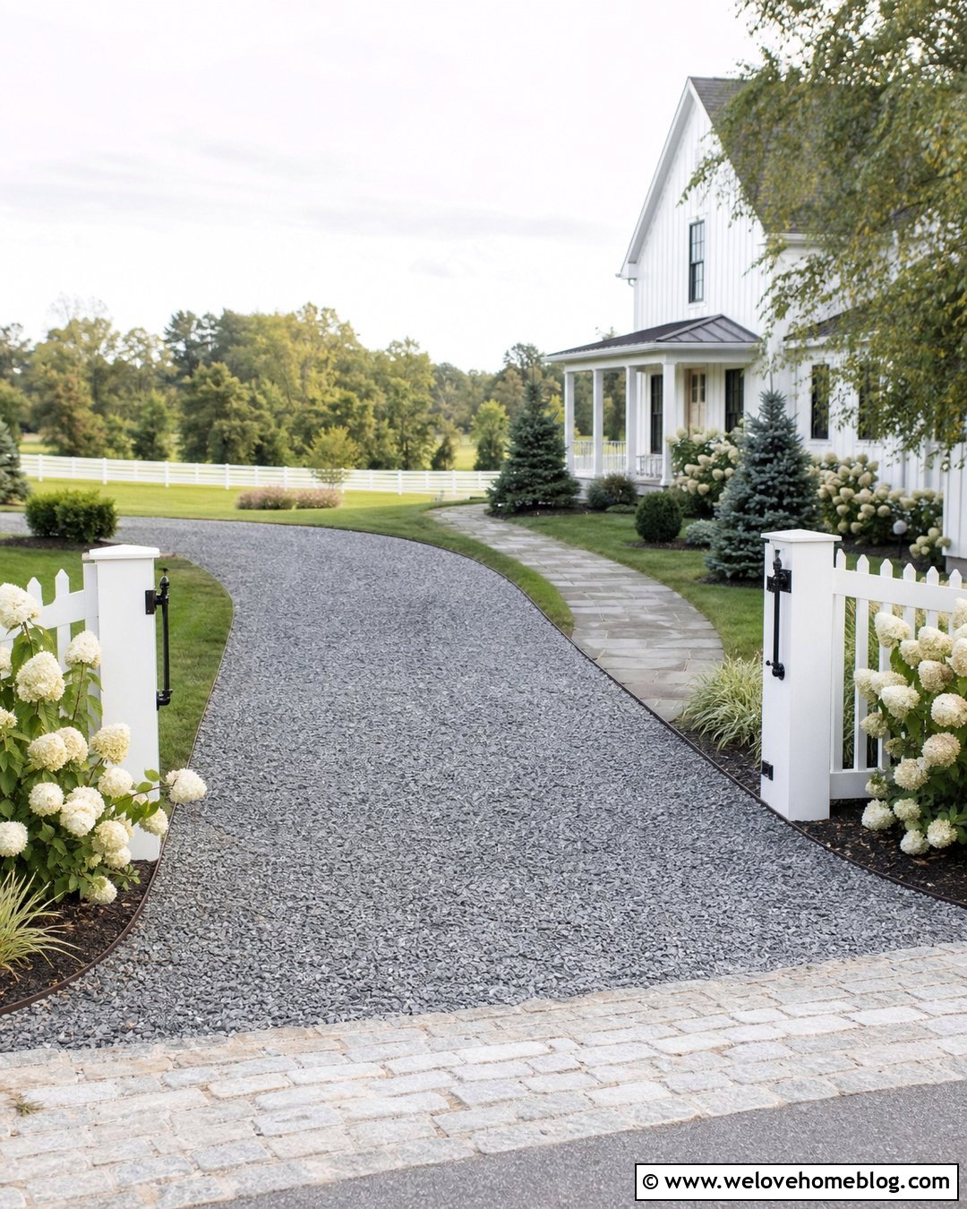 White Picket Fence With Farmhouse Gravel Driveway - 20 White Picket Fence Front Yard Driveways Ideas