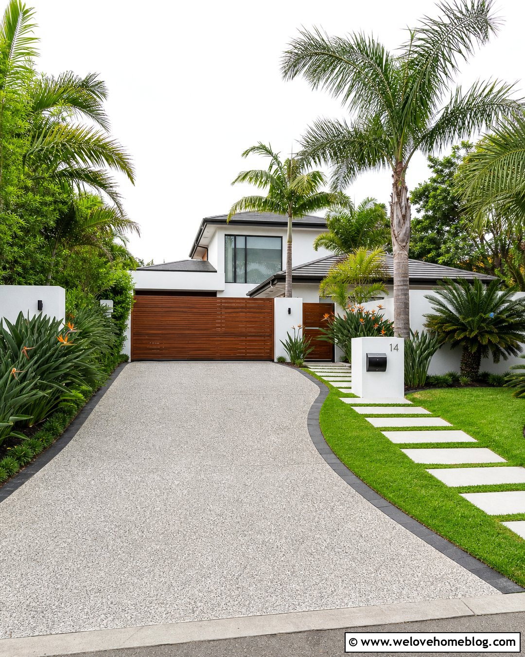 White Rendered Wall With Tropical Landscaping - 20 white rendered wall driveway ideas