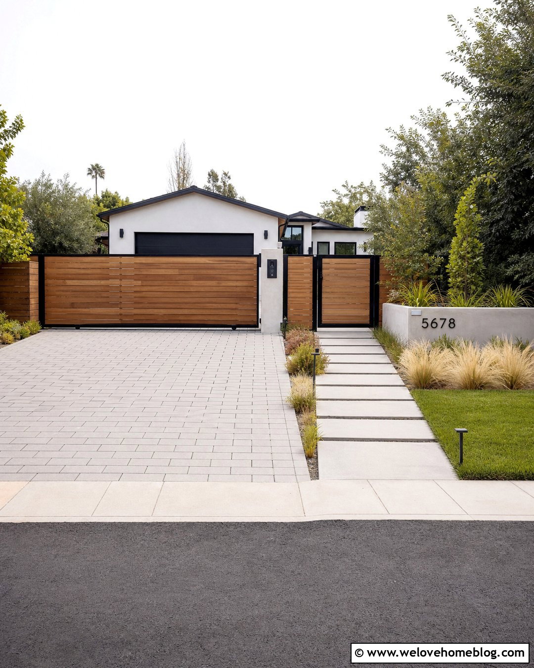 Wood Fence Driveway Gate With Pedestrian Door - 20 Wood Fence Driveway Gate Ideas